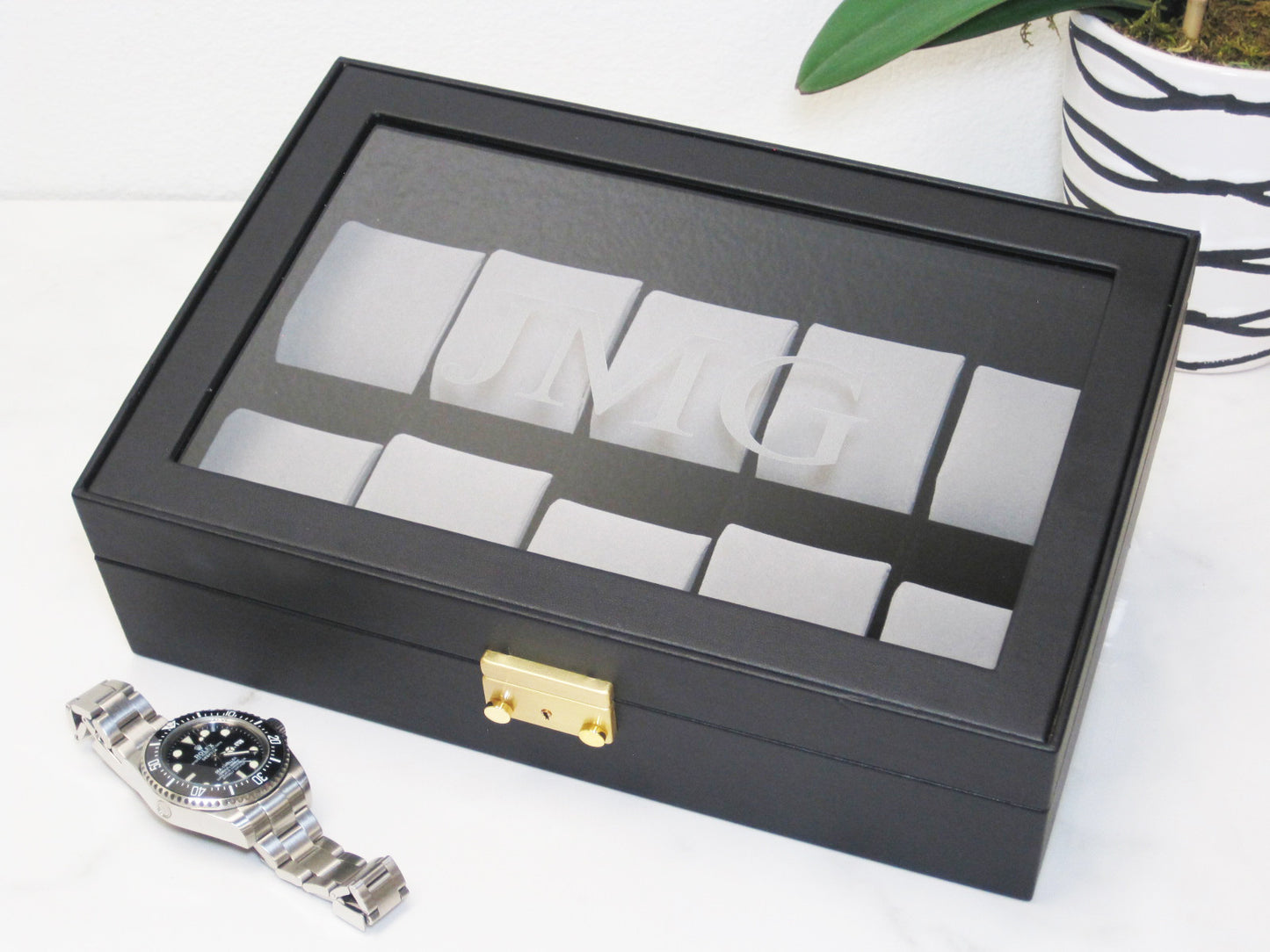 
                  
                    (10) Black Leather watch box - Watch Box Co. - 3
                  
                